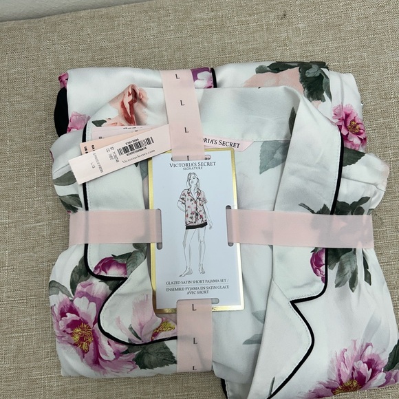 Victoria's Secret Other - Victoria's Secret Satin Pajama Set - White and Pink Floral